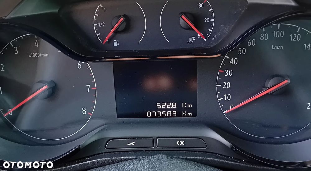Opel Crossland X 1.2 Enjoy - 32