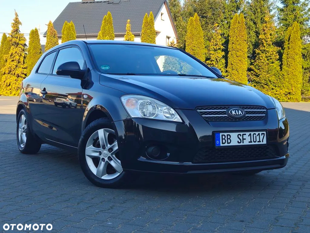 Kia ProCeed - 17