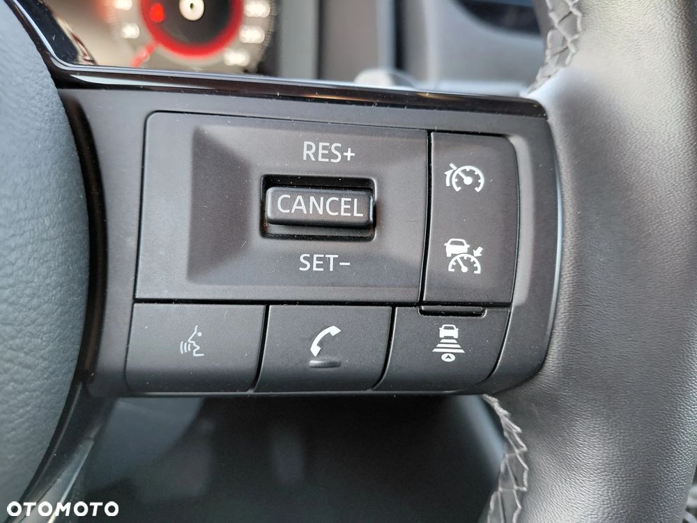 Nissan Qashqai 1.3 DIG-T mHEV N-Connecta Xtronic - 15