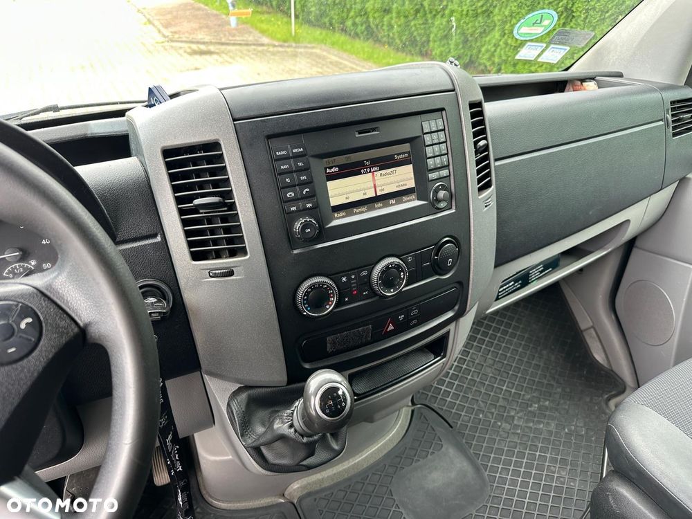 Mercedes-Benz Sprinter - 6