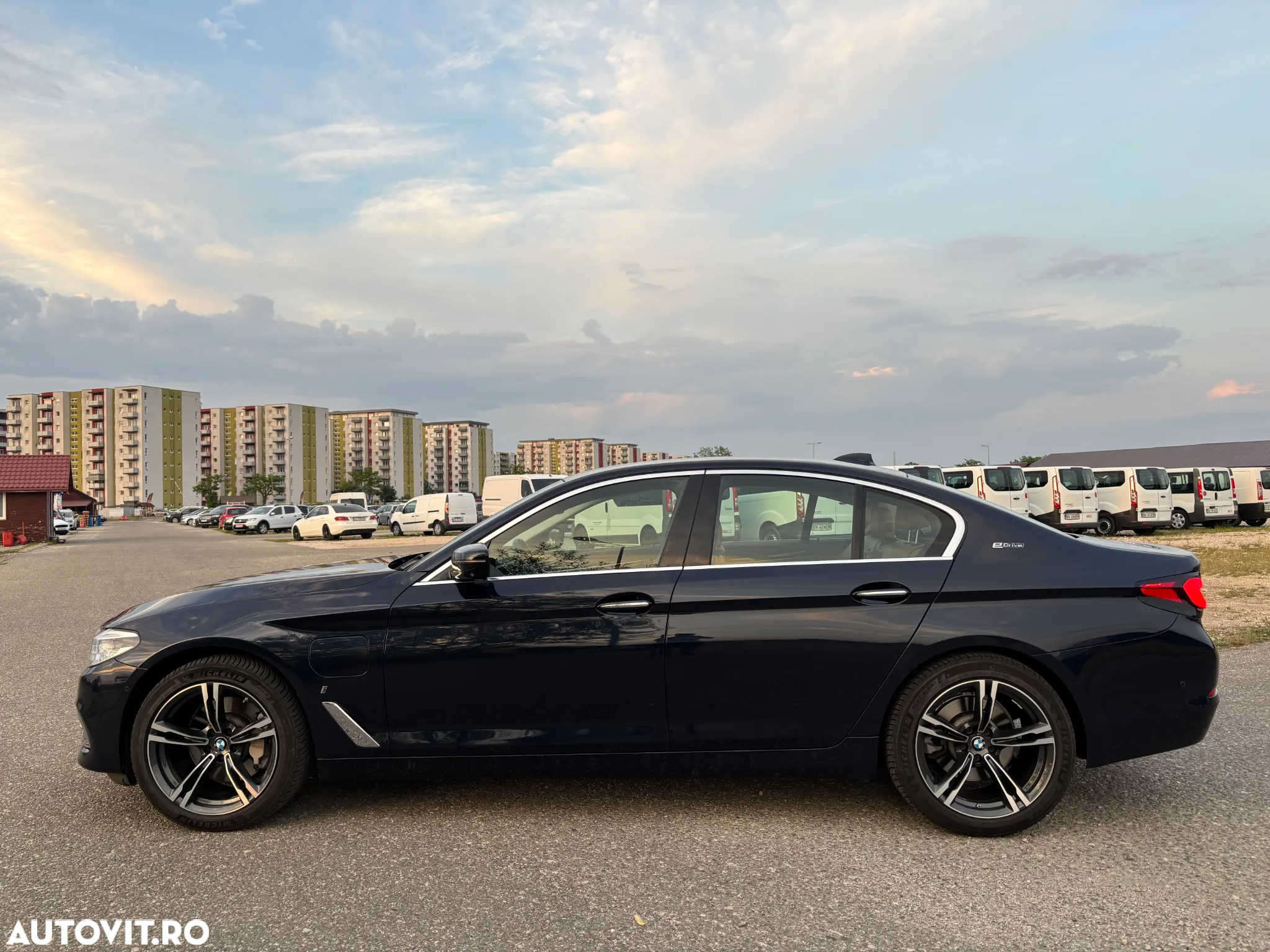 BMW Seria 5 530e iPerformance Aut. Luxury Line - 30