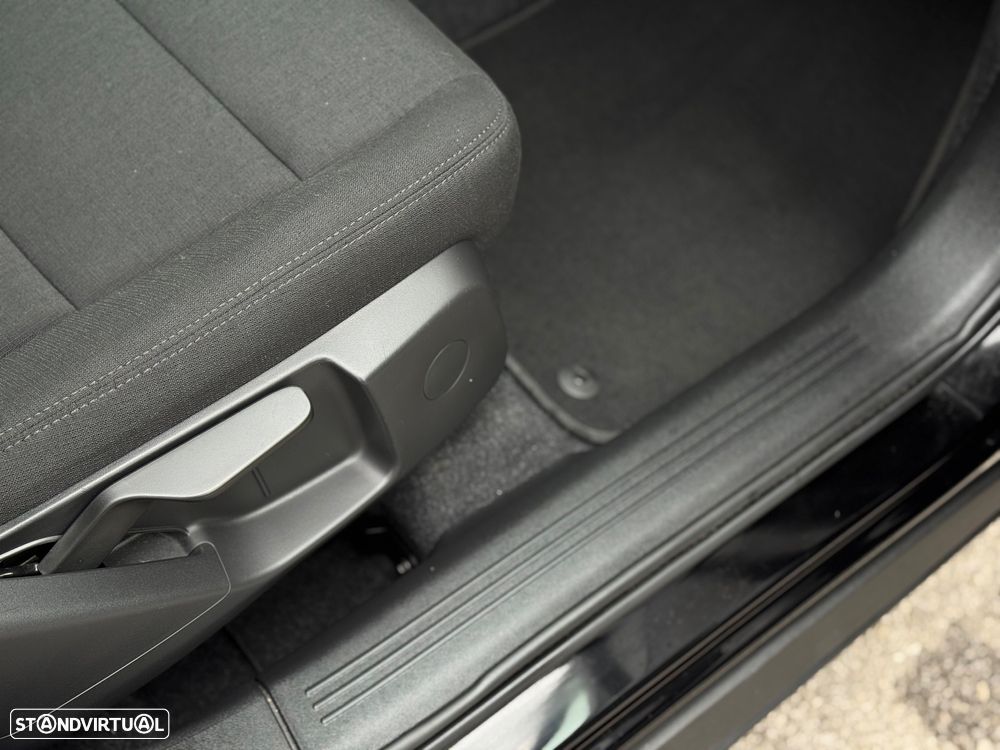 Volvo XC 40 1.5 T2 Momentum Core - 23