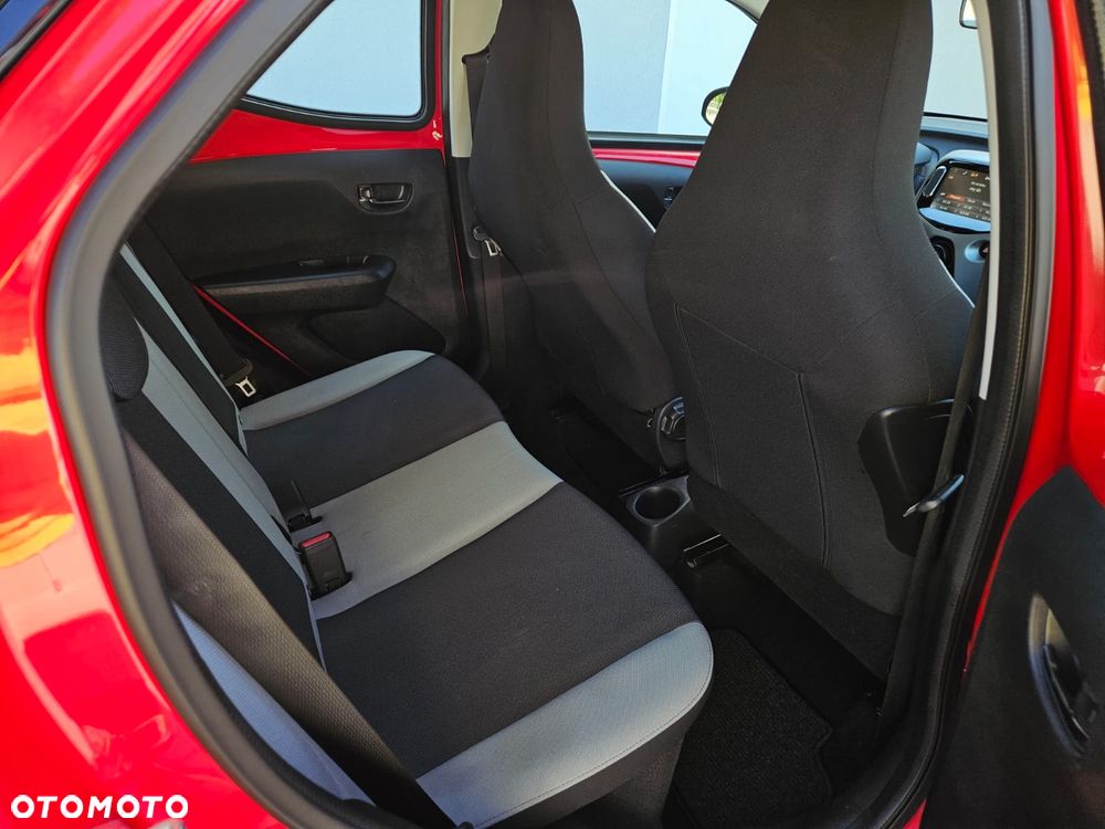 Toyota Aygo x-play Edition S+ - 14