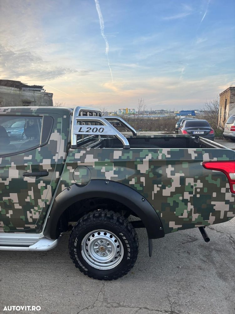 Mitsubishi L200 Double Cab 2.4 DI-D M/T Instyle - 3