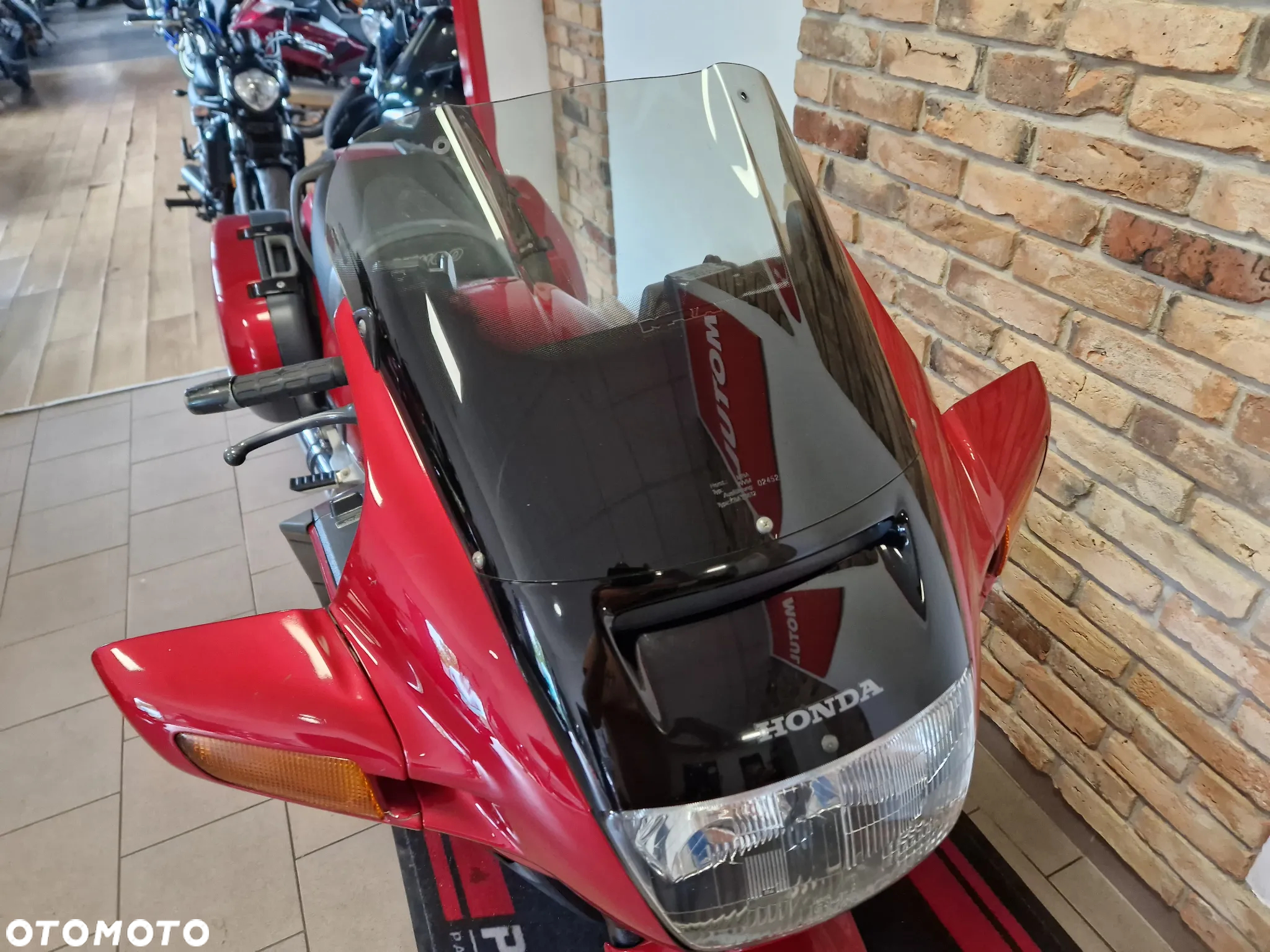 Honda ST - 33