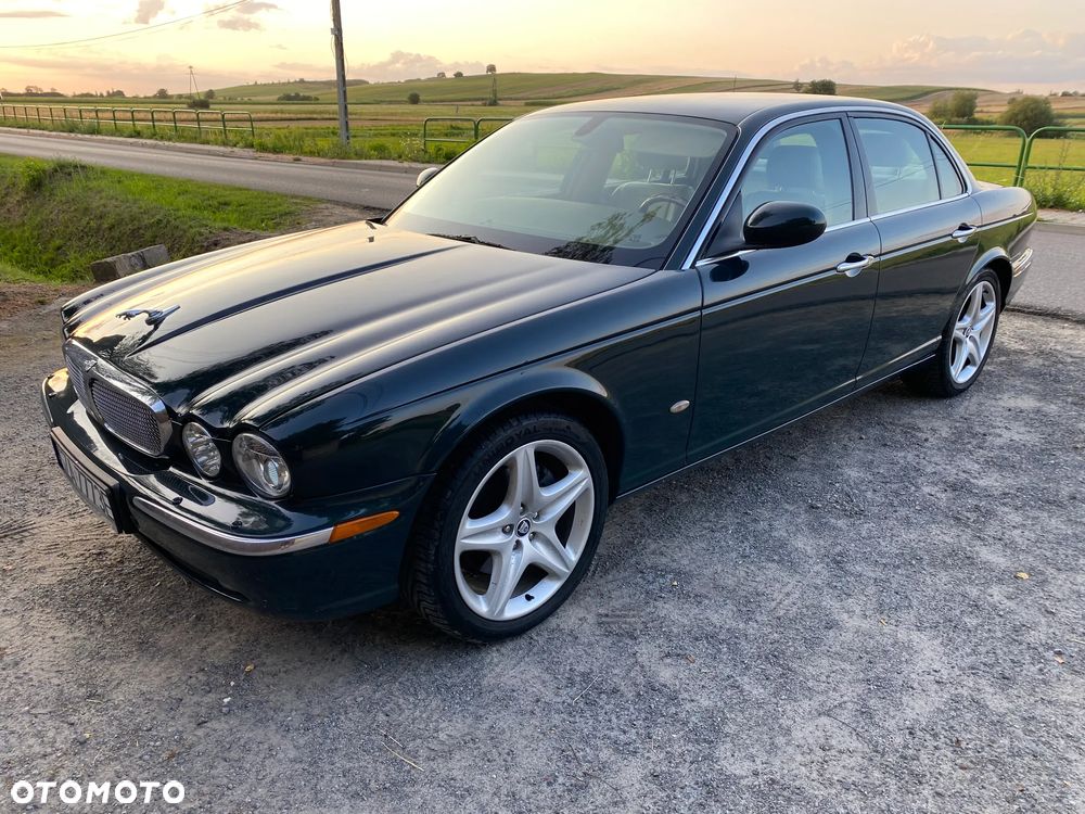 Jaguar XJ - 3