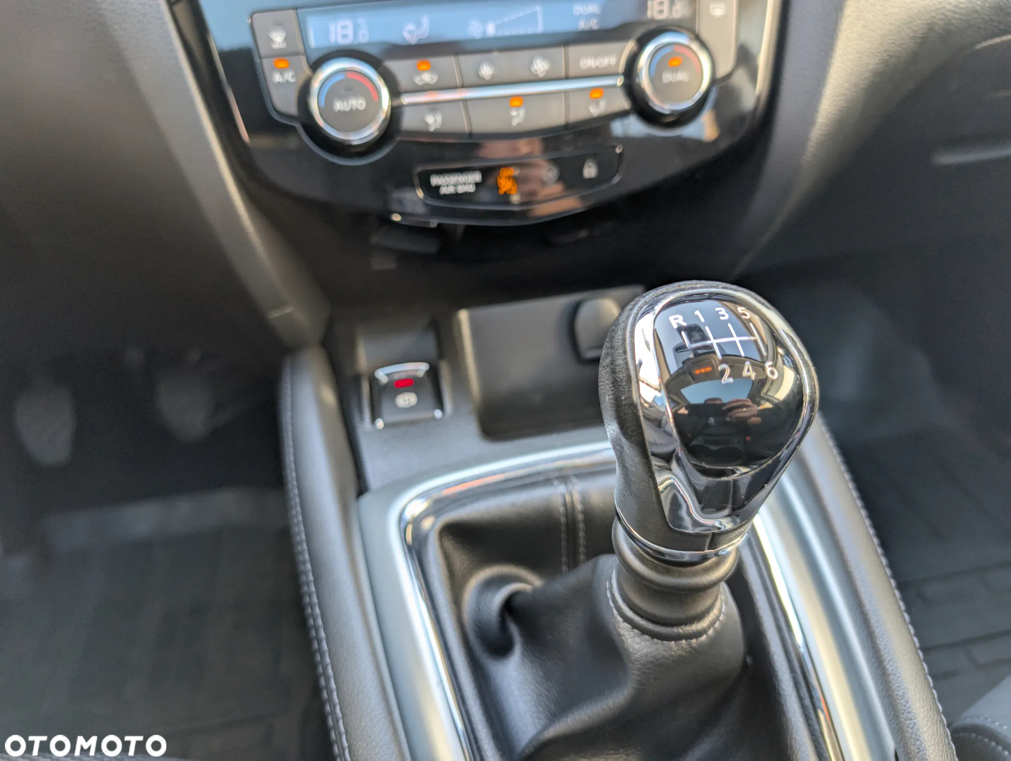 Nissan Qashqai 1.2 DIG-T Acenta EU6 - 27