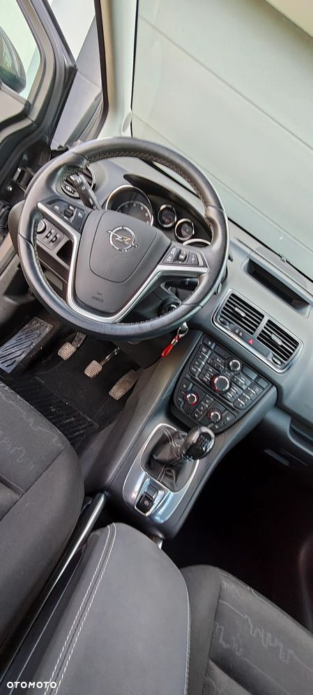 Opel Meriva - 8