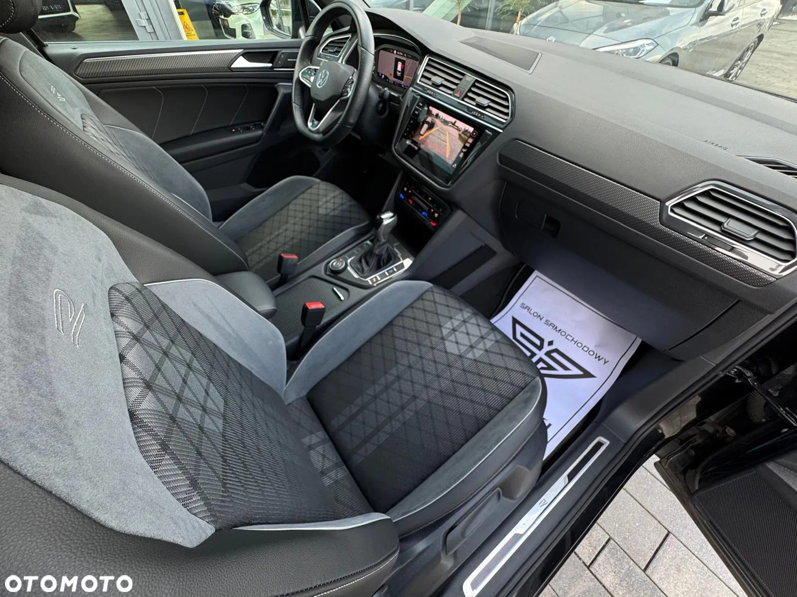 Volkswagen Tiguan 2.0 TDI SCR 4MOTION DSG R-Line - 19