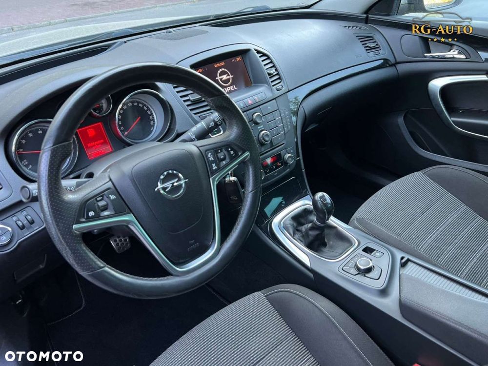 Opel Insignia - 31