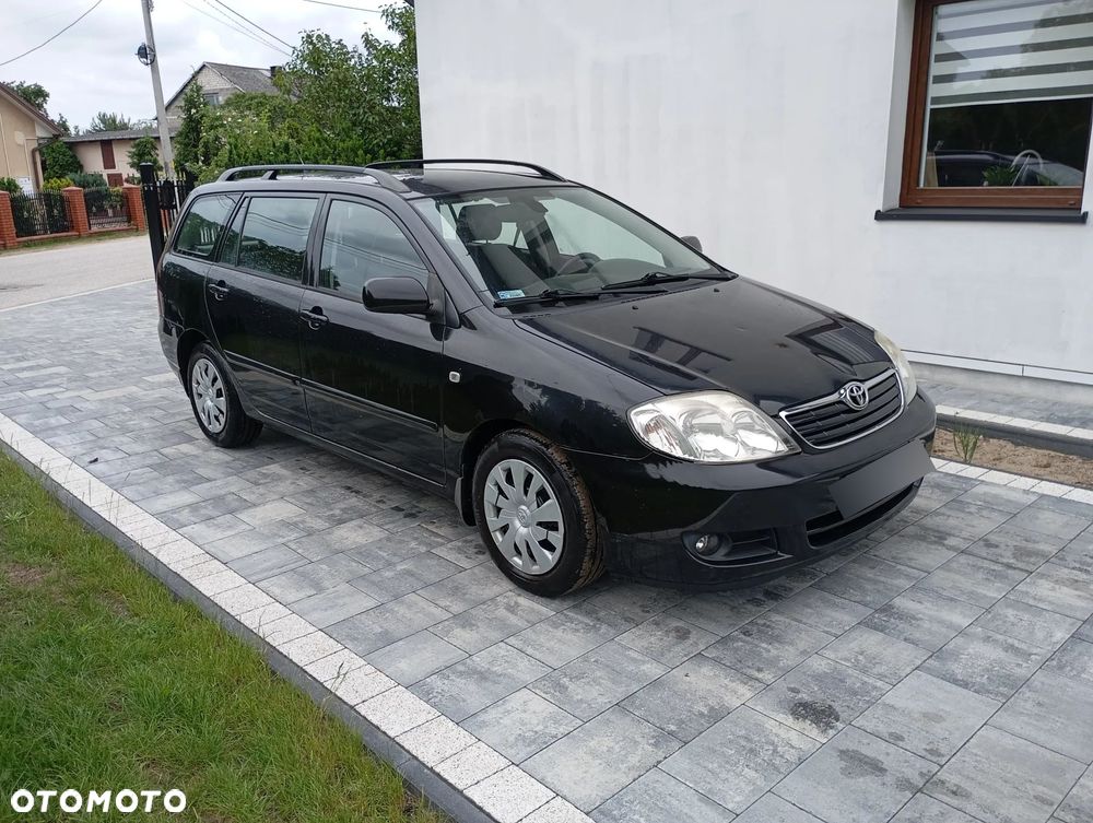 Toyota Corolla 1.6 VVT-i Base - 2