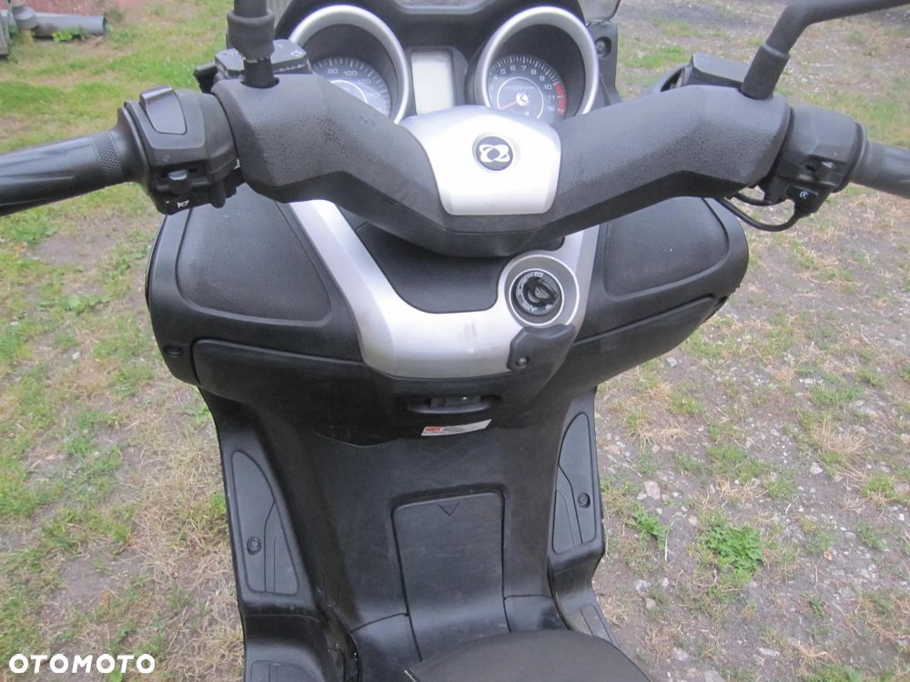 Yamaha X-max - 3