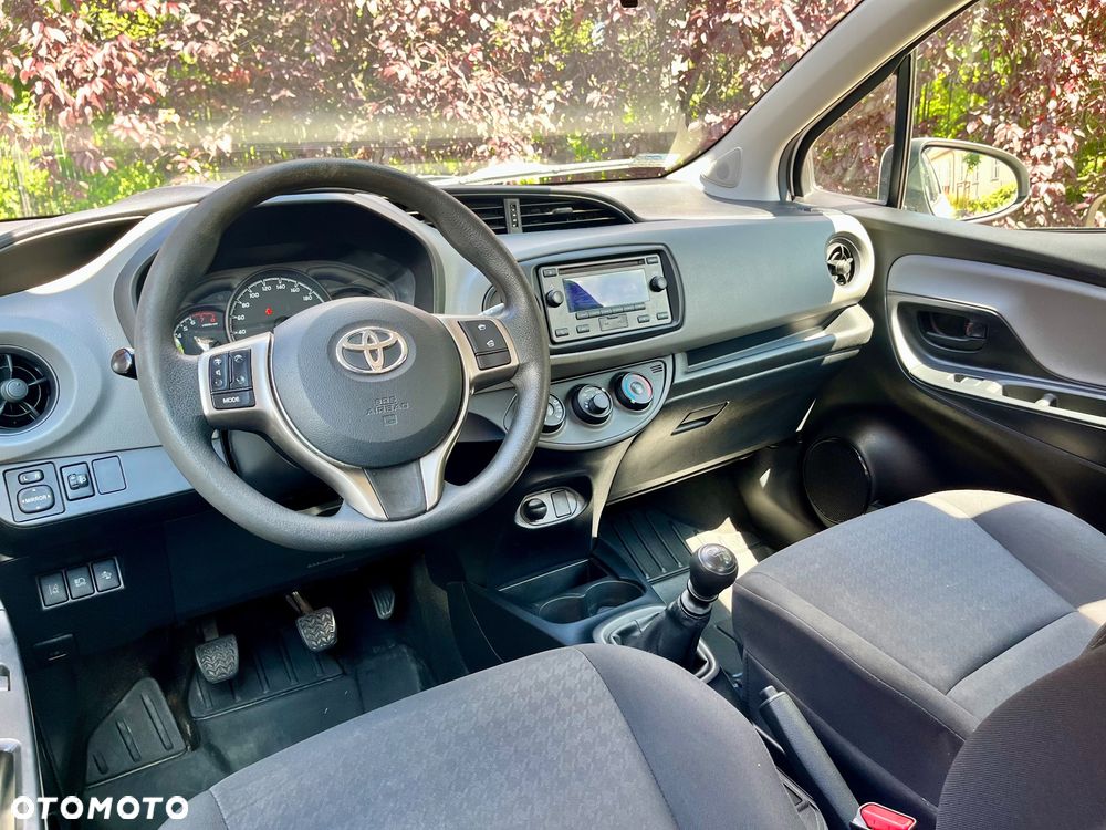 Toyota Yaris 1.5 Active - 17
