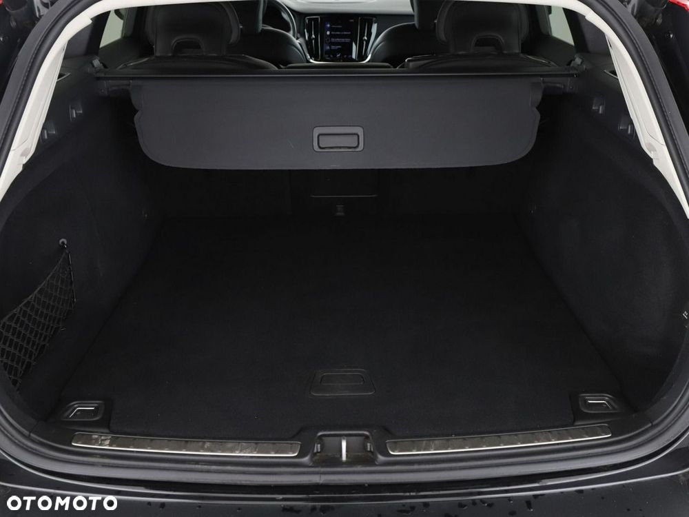 Volvo V60 D3 Momentum Pro - 21