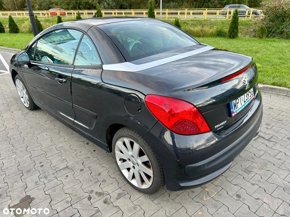 Peugeot 207 CC - 13