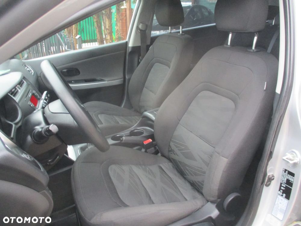 Kia Ceed 1.6 CRDi L - 11