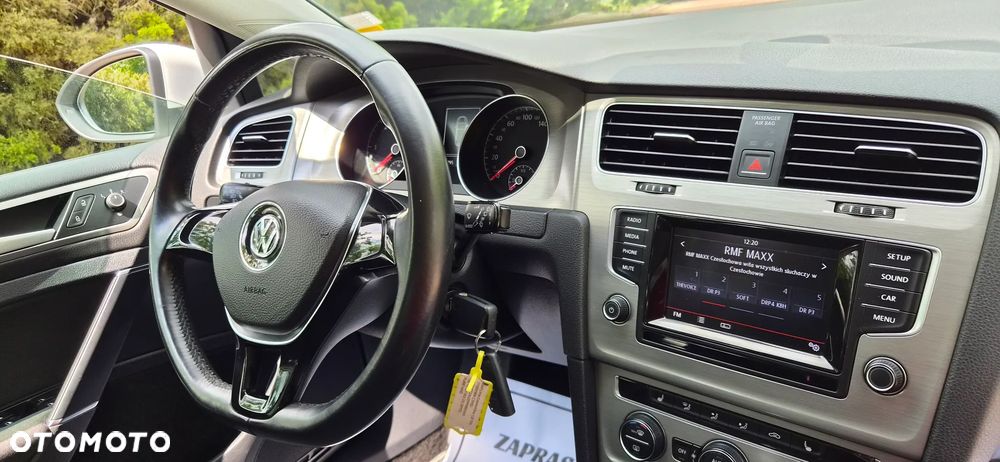 Volkswagen Golf 1.6 TDI Trendline DSG - 20