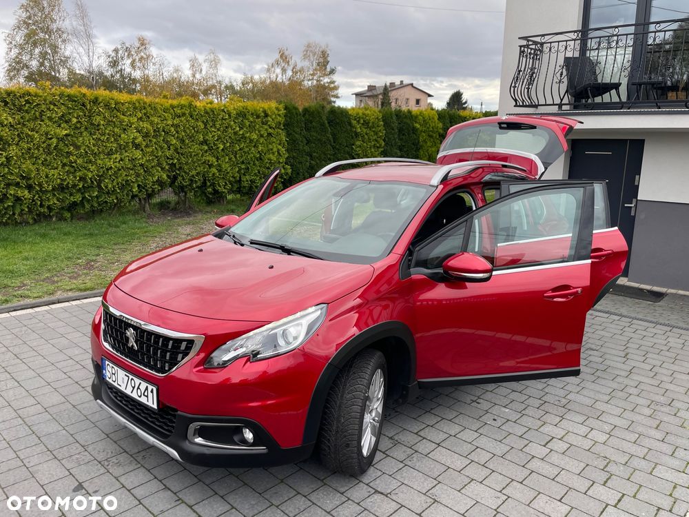 Peugeot 2008 1.2 Pure Tech Allure S&S - 14