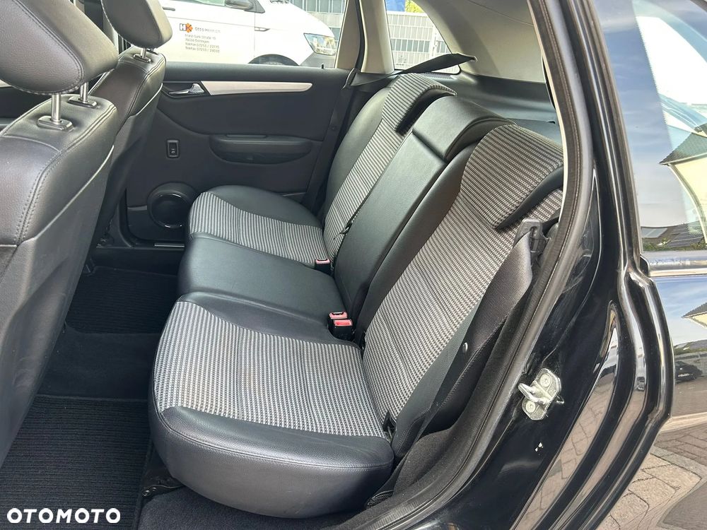Mercedes-Benz Klasa B 200 SPORT EDITION - 8