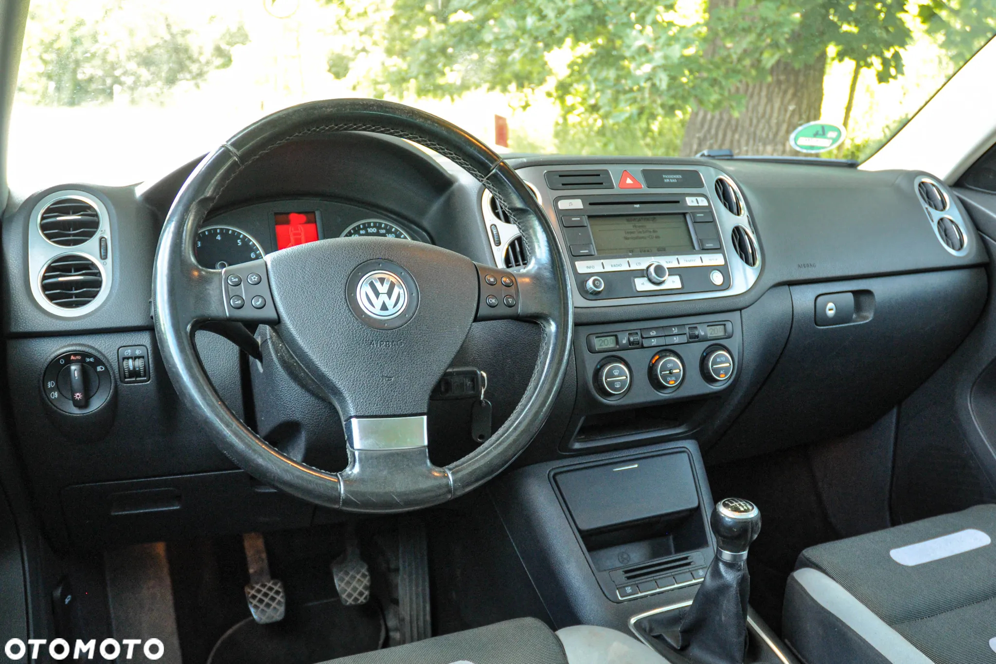 Volkswagen Tiguan 1.4 TSI Sport&Style - 9