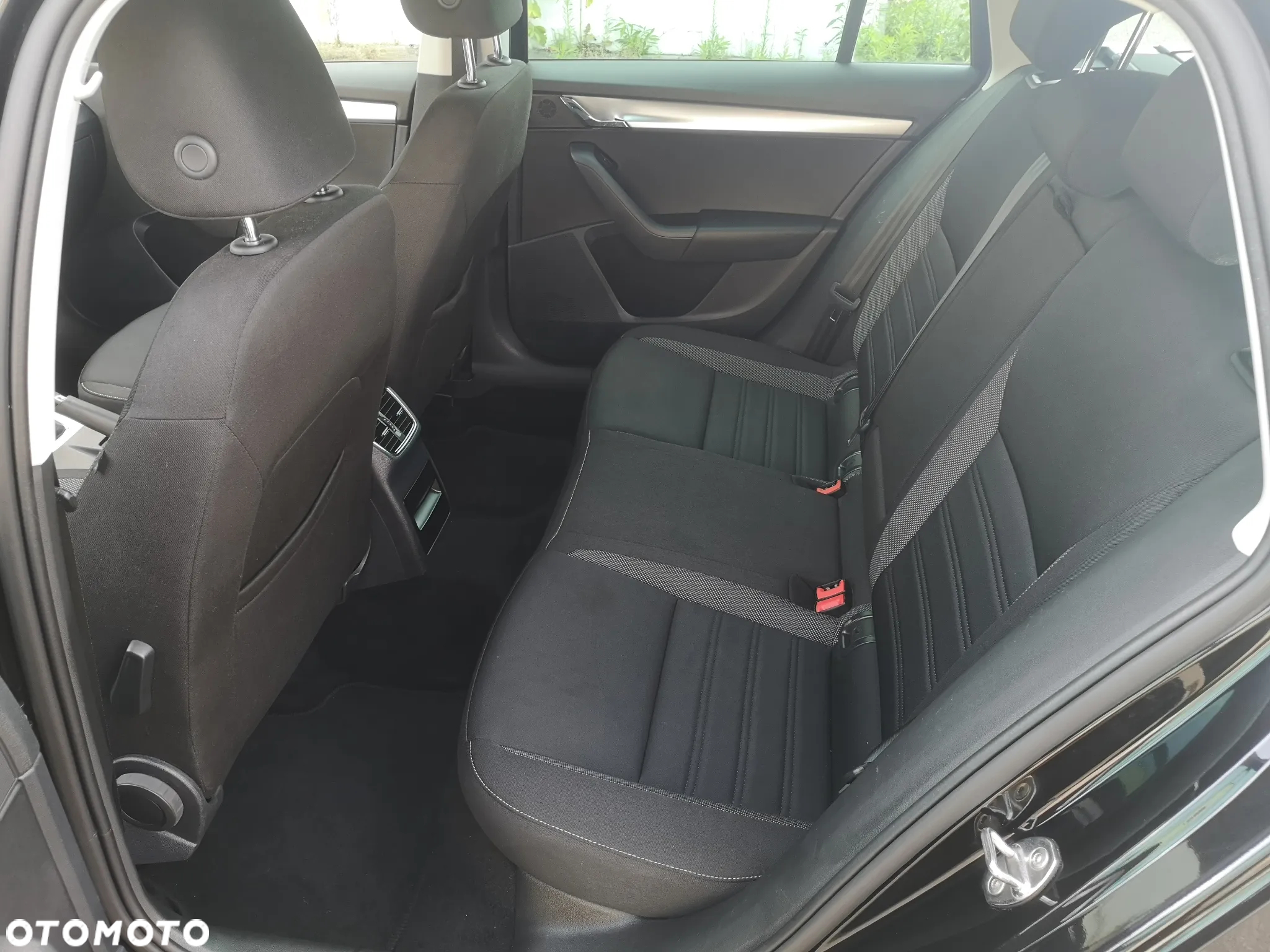 Skoda Octavia 1.6 TDI Ambition DSG - 17