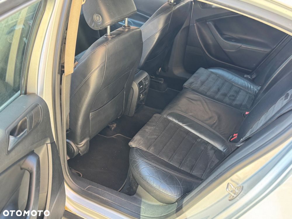 Volkswagen Passat - 10