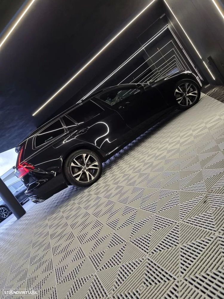Volvo V60 2.0 T6 AWD TE R-Design - 15