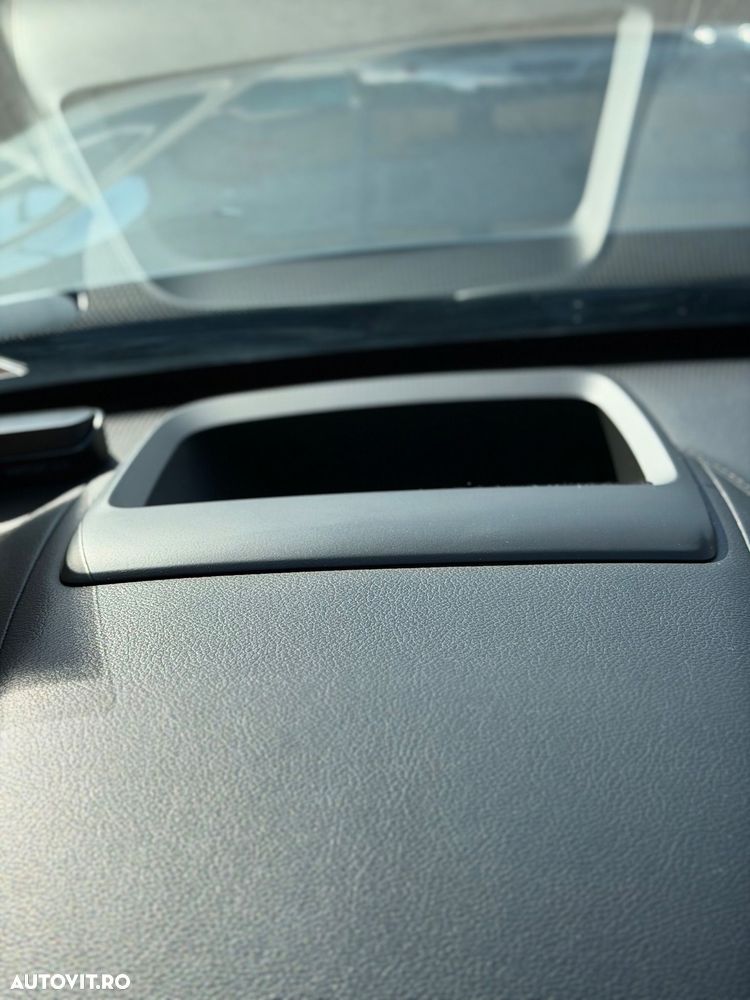 Volvo XC 90 - 23