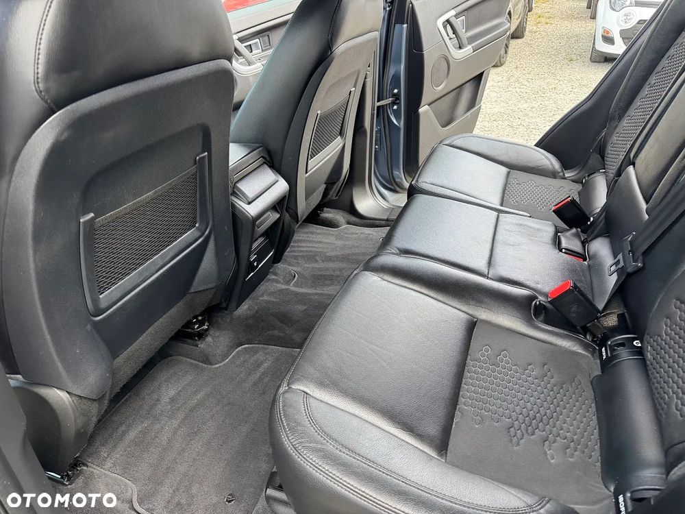 Land Rover Discovery Sport - 26