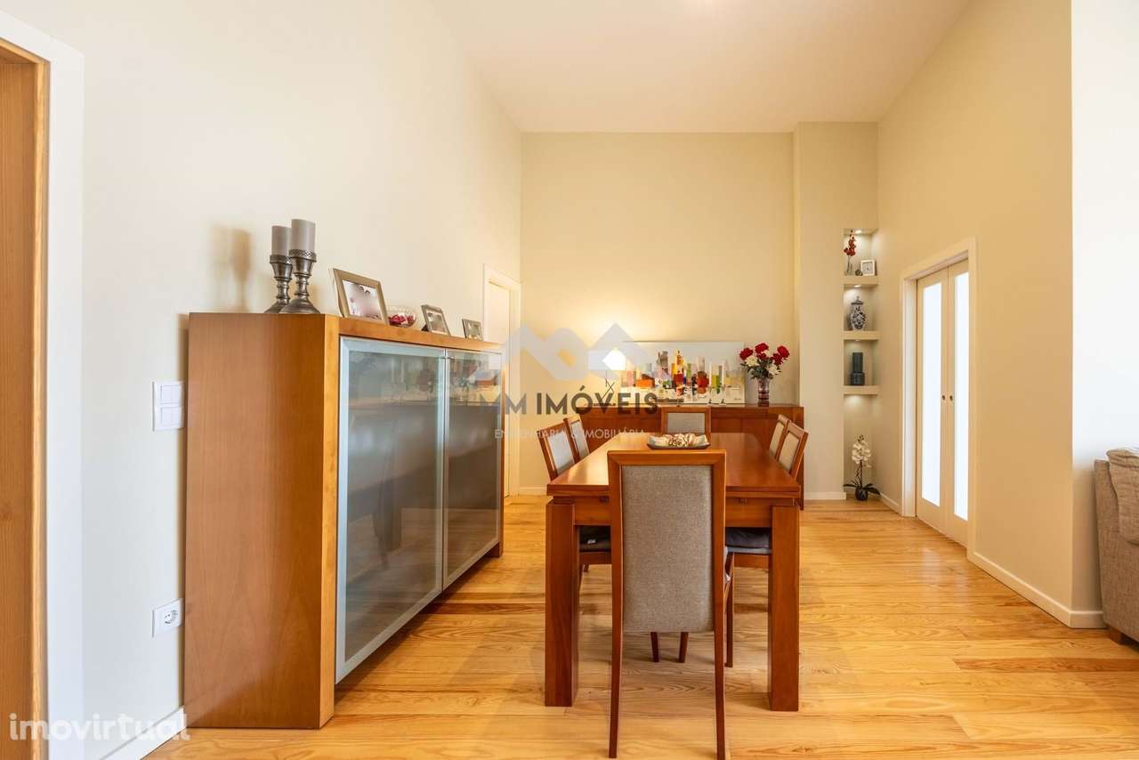 Moradia T3+1 | 2021 | Cedofeita | Terraço | Garagem - Grande imagem: 4/46