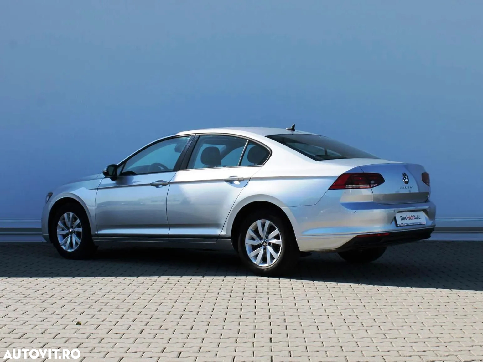 Volkswagen Passat 1.5 TSI ACT Trendline - 3