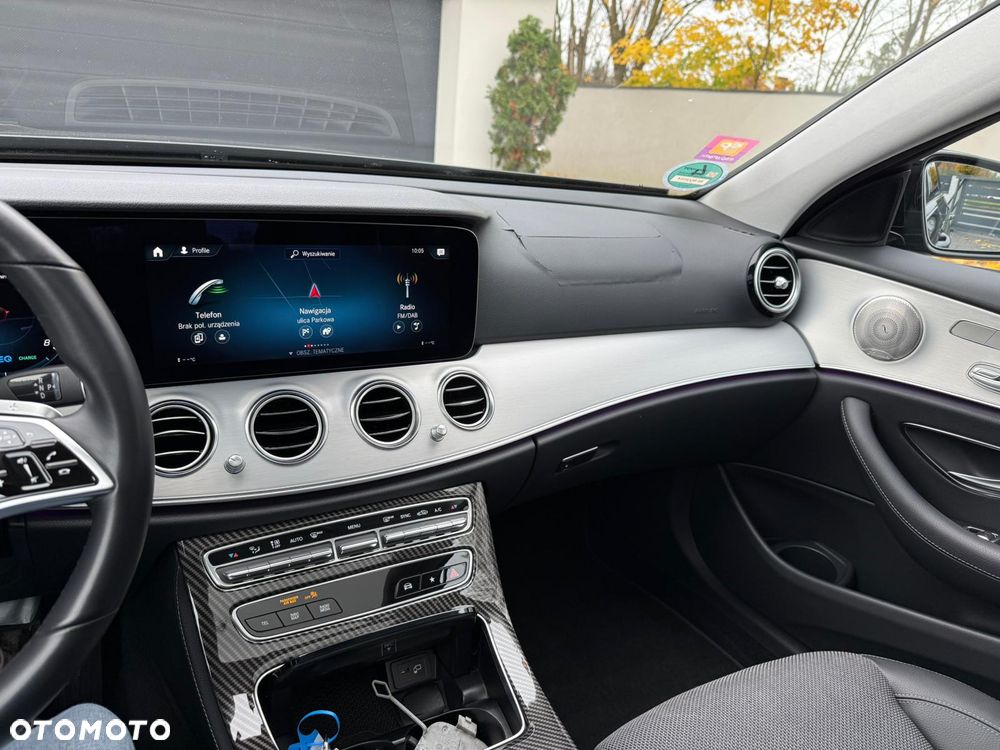 Mercedes-Benz Klasa E 200 4Matic 9G-TRONIC AMG Line - 20