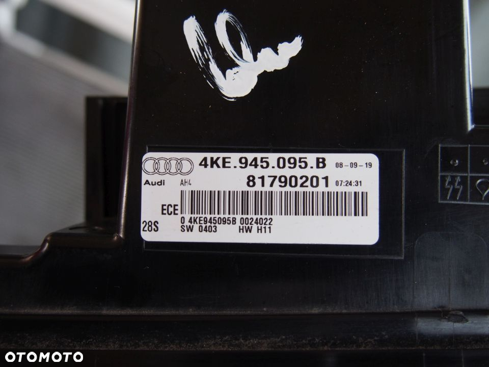Image Audi e-tron zadní světlo E Tron - 4KE945095B