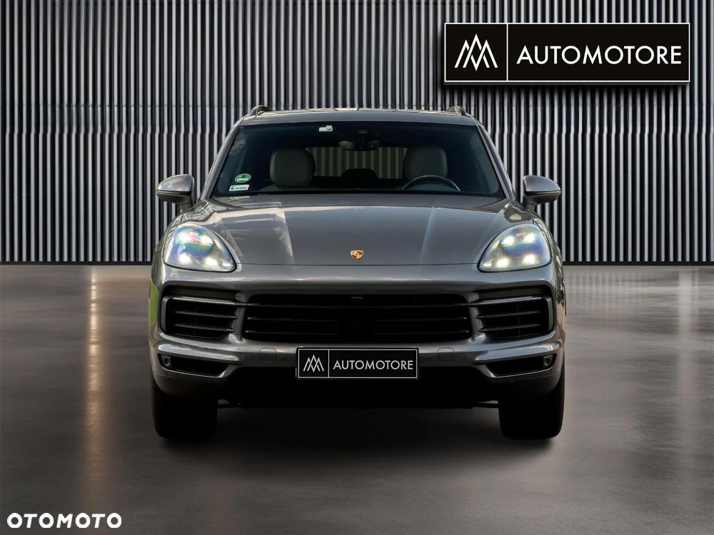 Porsche Cayenne Standard - 4