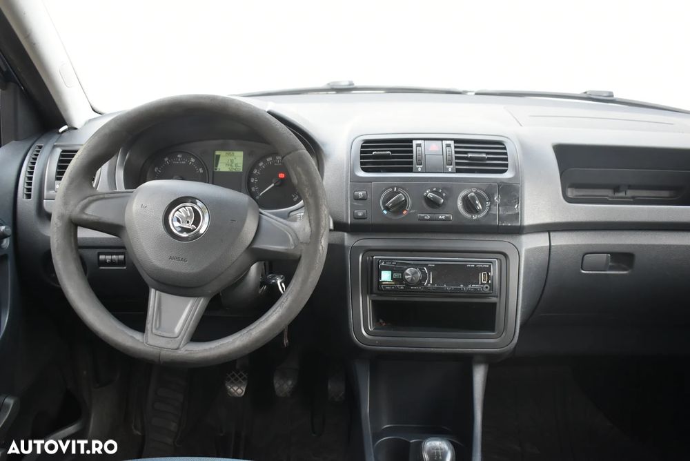 Skoda Fabia 1.2 HTP Active - 11
