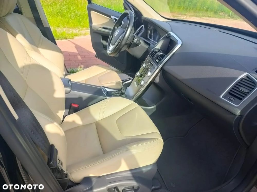 Volvo XC 60 T5 AWD Drive-E Summum - 8
