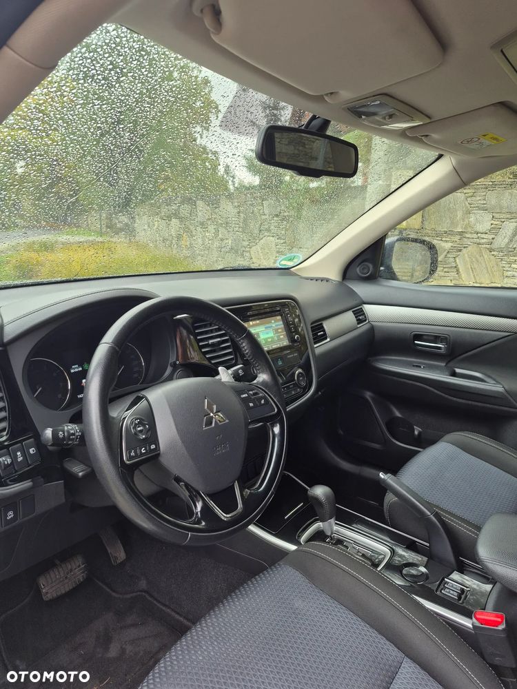 Mitsubishi Outlander 2.0 2WD CVT Edition+ - 9