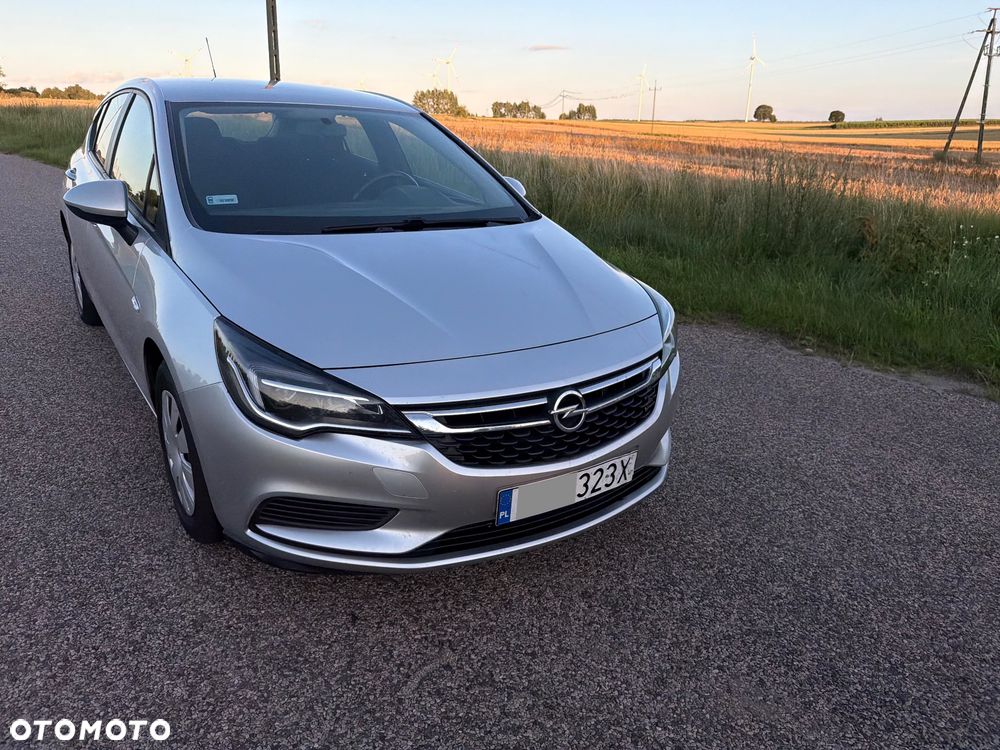 Opel Astra 1.6 CDTI Essentia - 16