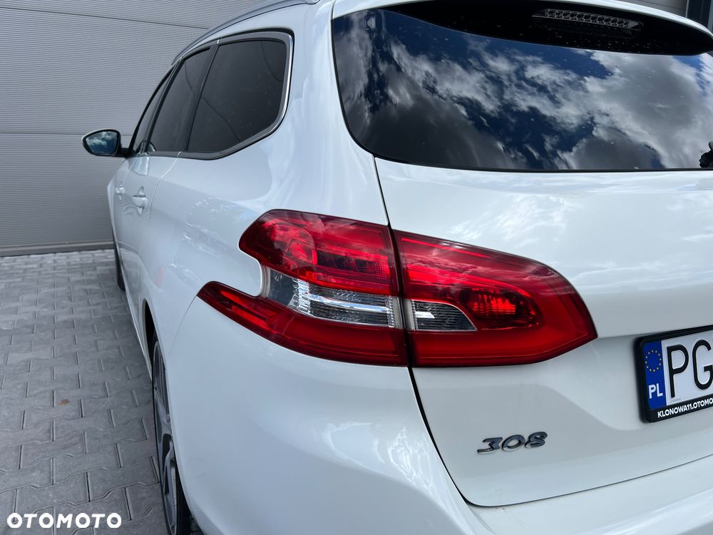 Peugeot 308 - 13