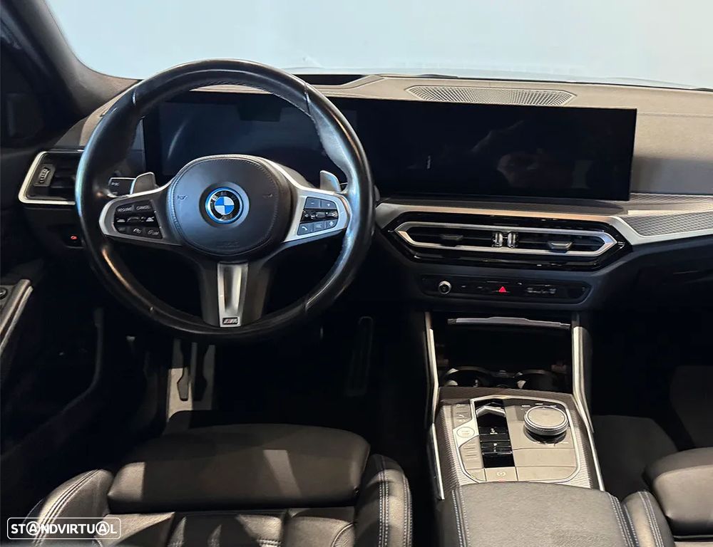 BMW 330 e Touring xDrive Aut. M Sport - 8