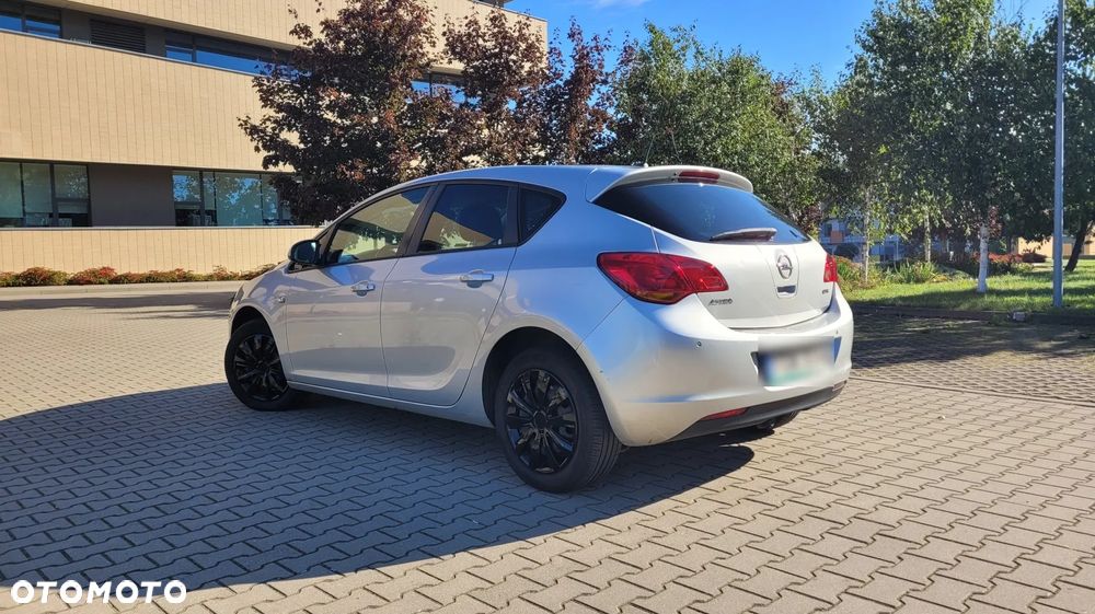 Opel Astra 1.7 CDTI Cosmo - 7