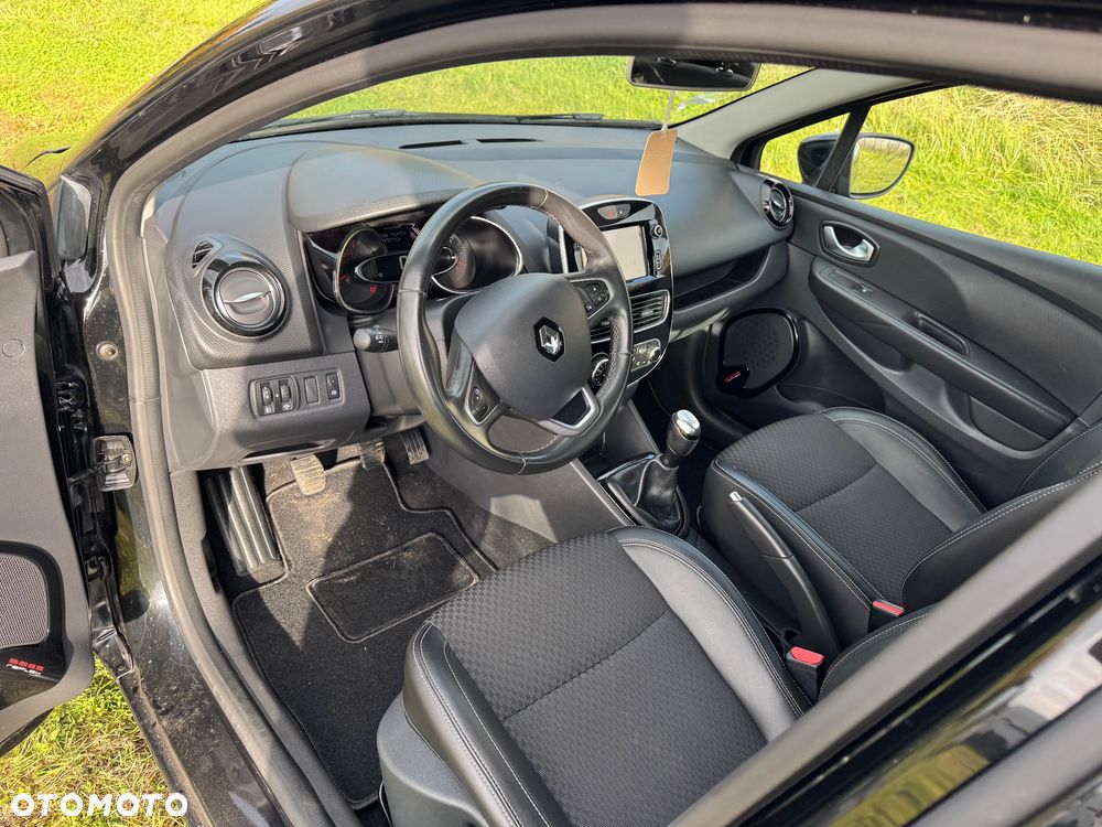 Renault Clio - 16