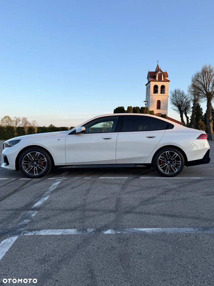 BMW Seria 5 520i mHEV Luxury Line sport - 9