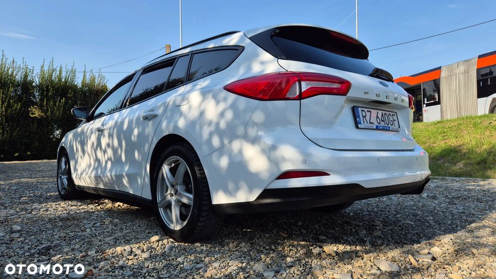 Ford Focus 1.5 EcoBlue Start-Stopp-System ACTIVE - 4