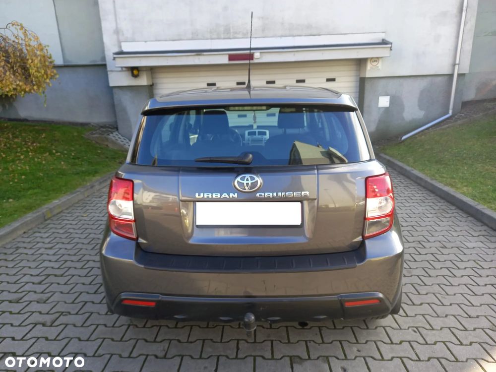 Toyota Yaris 1.33 Luna - 6