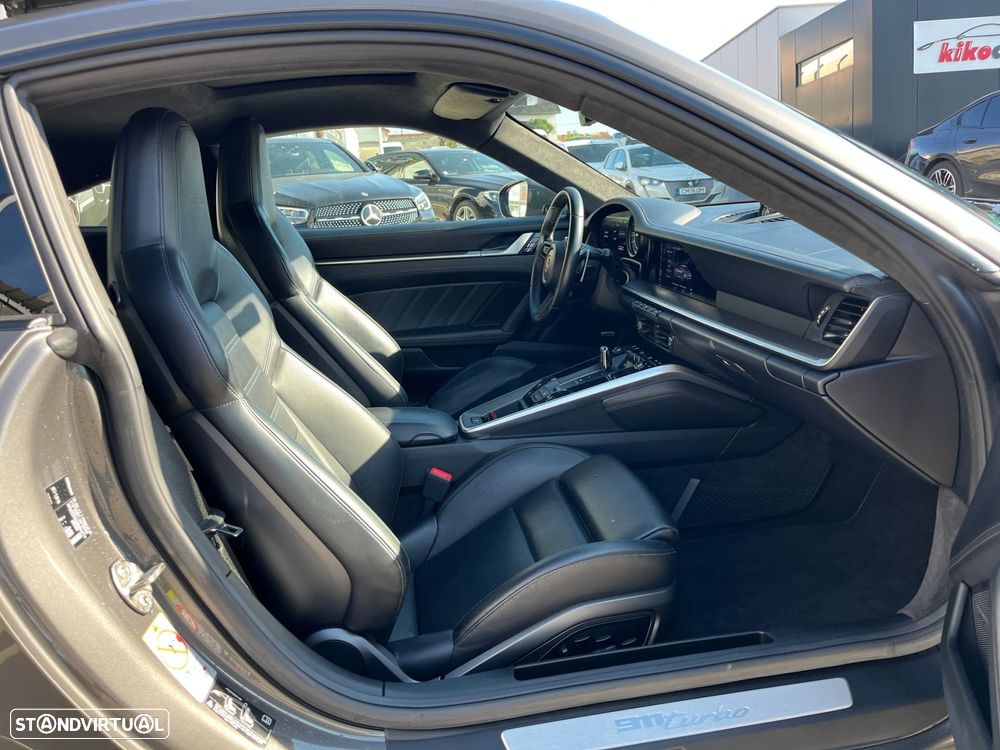 Porsche 911 (992) Turbo - 47