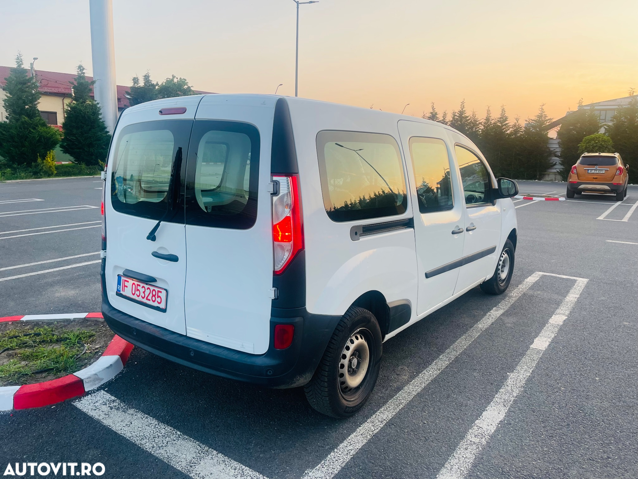 Renault Kangoo Grand BLUE dCi 95 Equilibre - 4