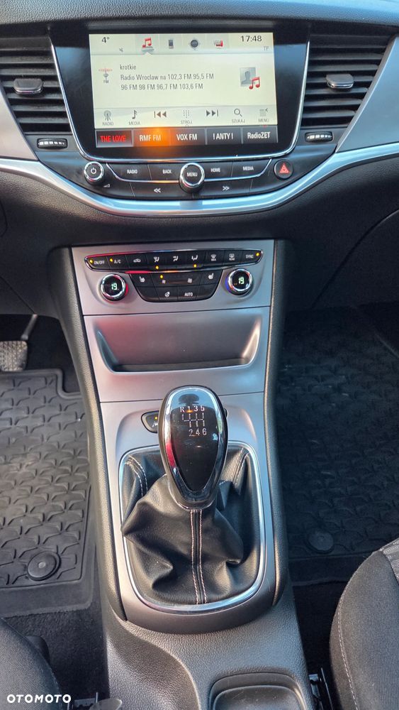 Opel Astra 1.6 CDTI Dynamic S&S - 20