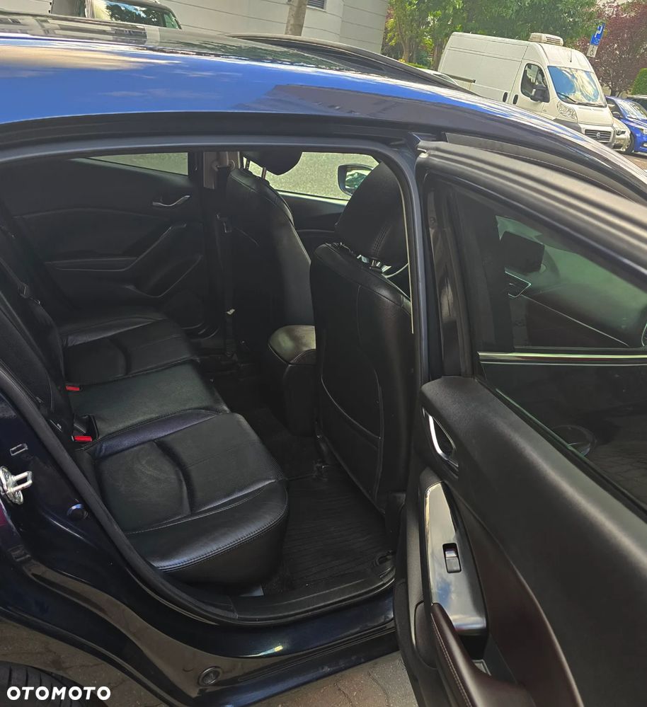 Mazda 3 - 8