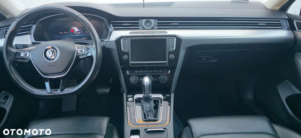 Volkswagen Passat 1.8 TSI BMT Highline DSG - 11